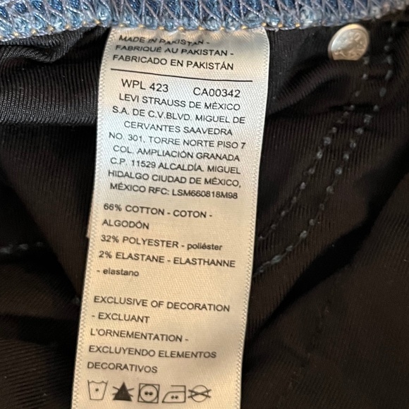 Levi’s Signature Totally Shaping Pull-On Boot Cut Jeans Size 12P - Picture 8 of 12